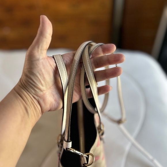 Coach Mollie Tote 25 w/Pink Hearts Valentines Collection - Picture 9 of 9